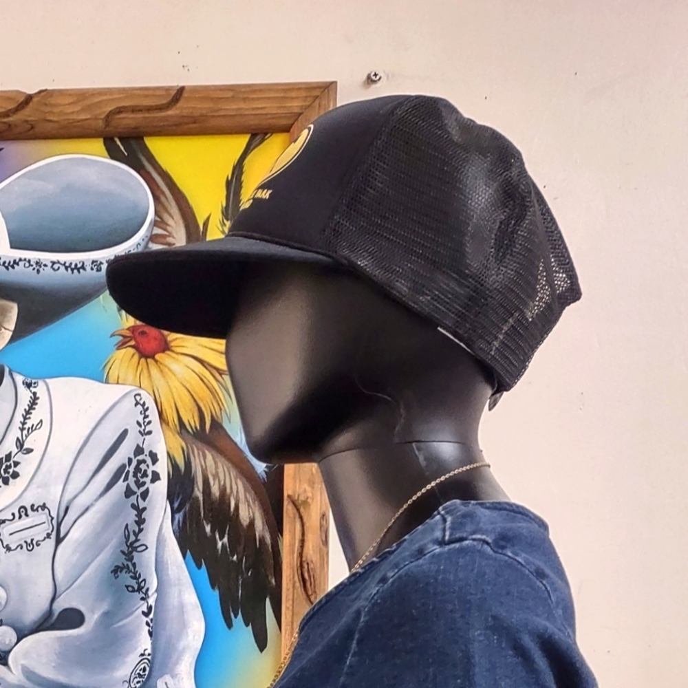 VNTG BLK TRUCKERS HAT